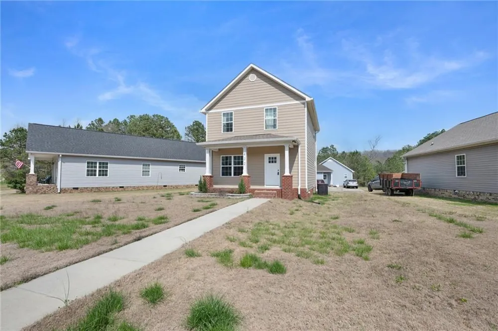 422 Coahulla Creek Drive Dalton, GA 30721