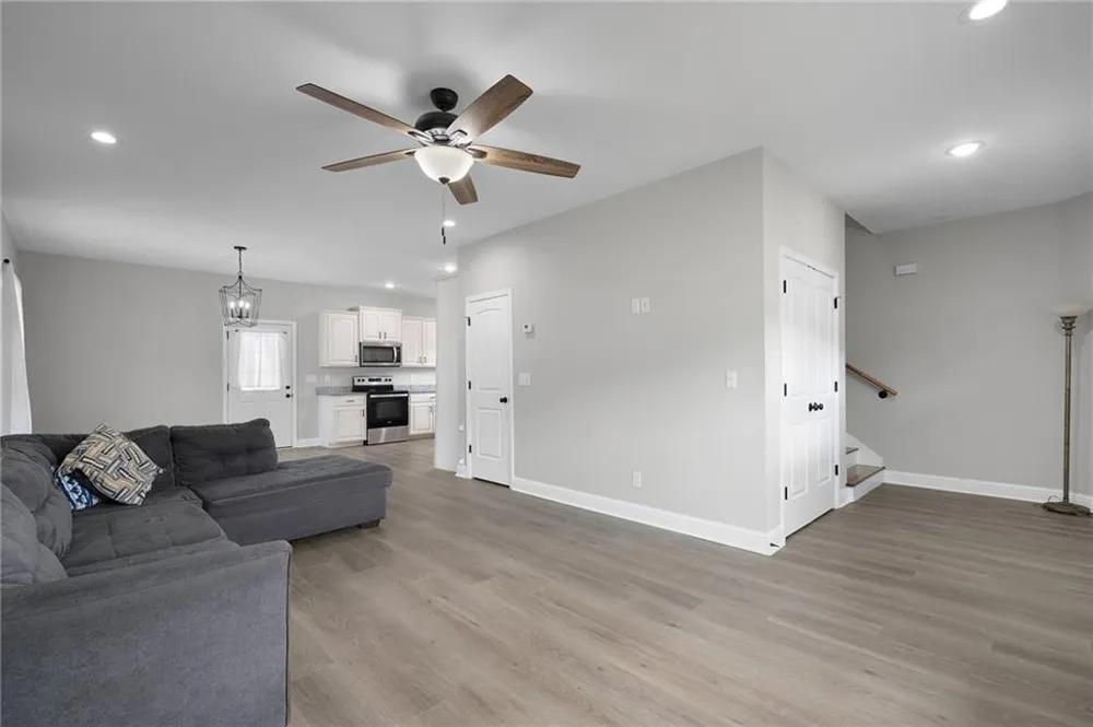 422 Coahulla Creek Drive Dalton, GA 30721
