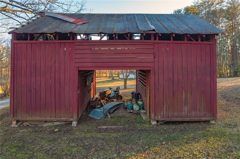 873 Long Road Ball Ground, GA 30107