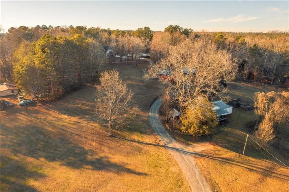 873 Long Road Ball Ground, GA 30107