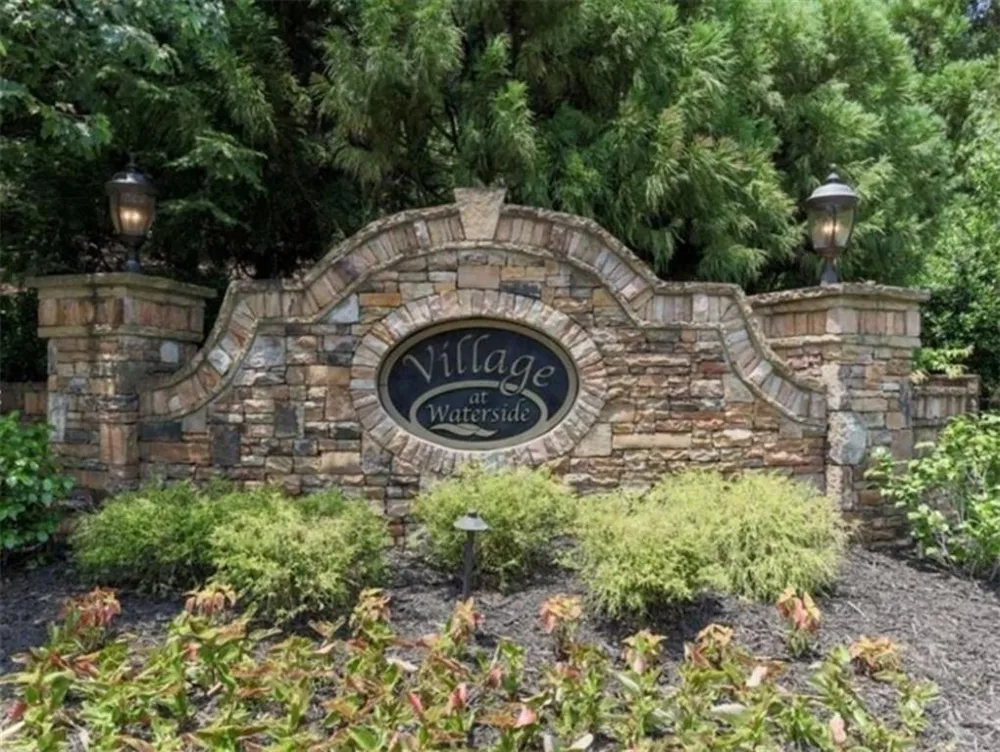 46 Somerset Lane Cartersville, GA 30121