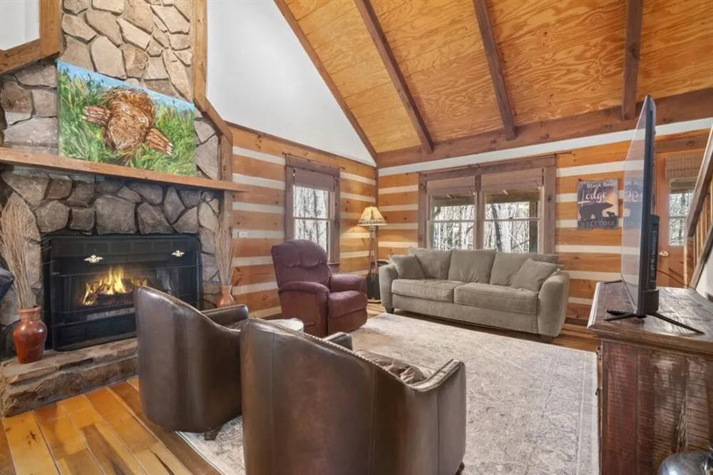 81 Cardinal Cove Big Canoe, GA 30143