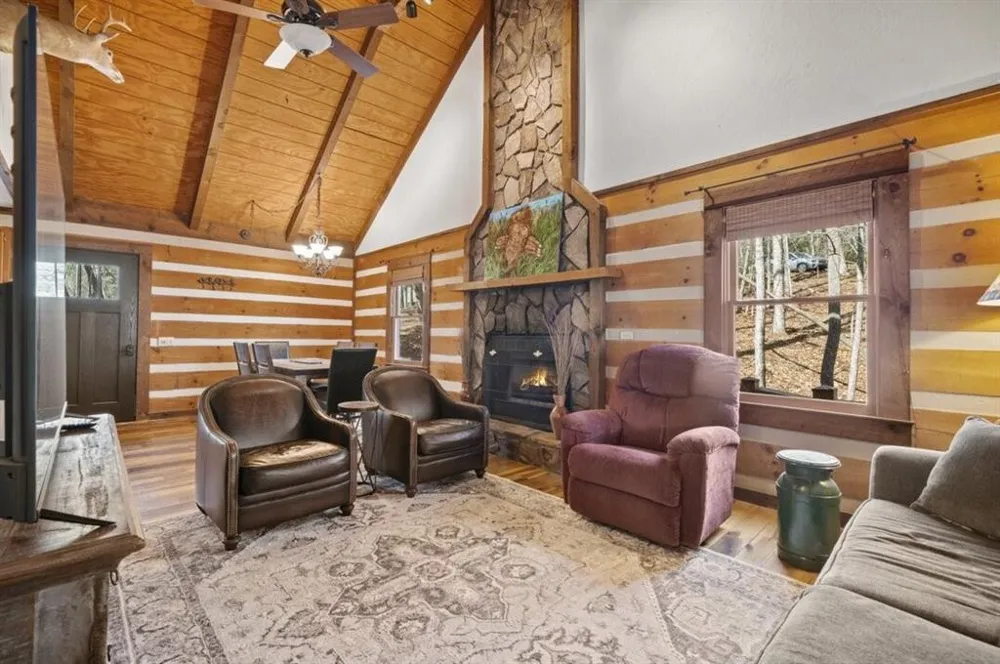 81 Cardinal Cove Big Canoe, GA 30143