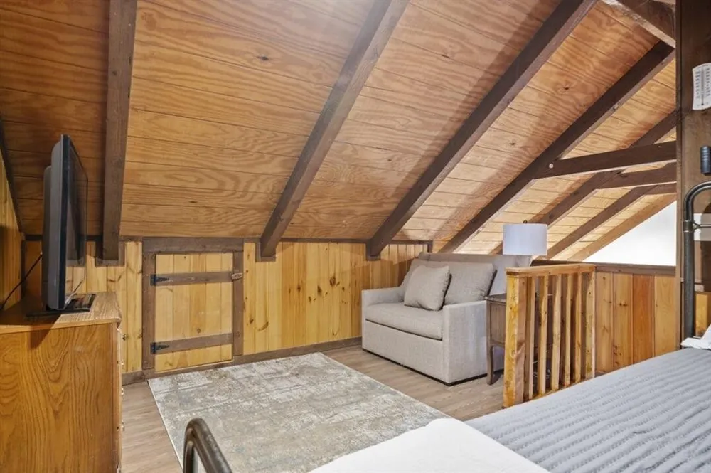 81 Cardinal Cove Big Canoe, GA 30143