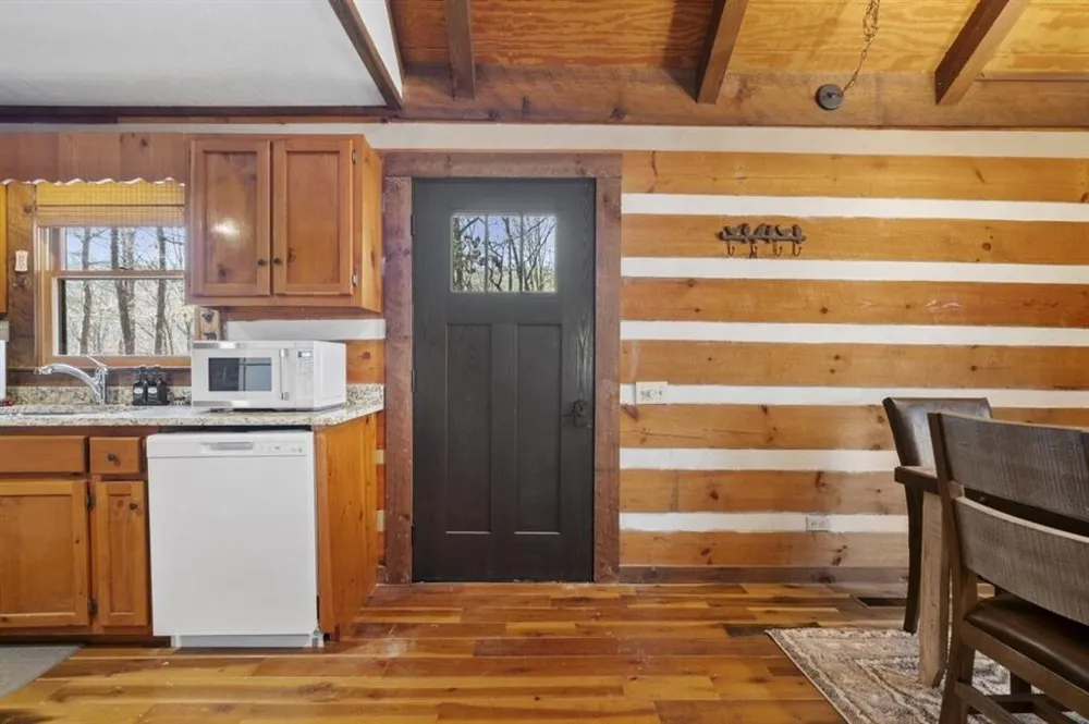 81 Cardinal Cove Big Canoe, GA 30143