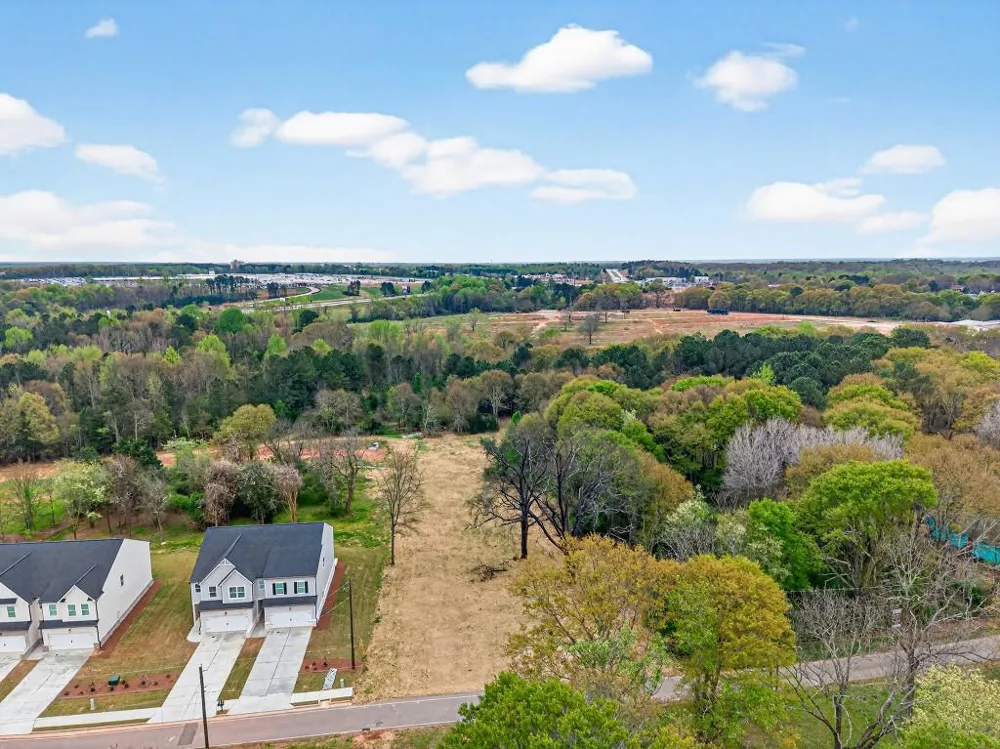 696 530 Madison Street Commerce, GA 30529