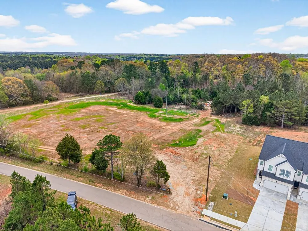 696 530 Madison Street Commerce, GA 30529