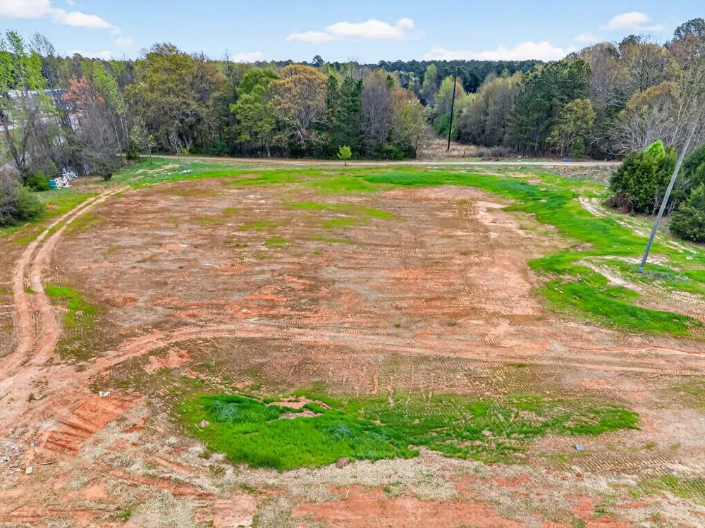 696 530 Madison Street Commerce, GA 30529