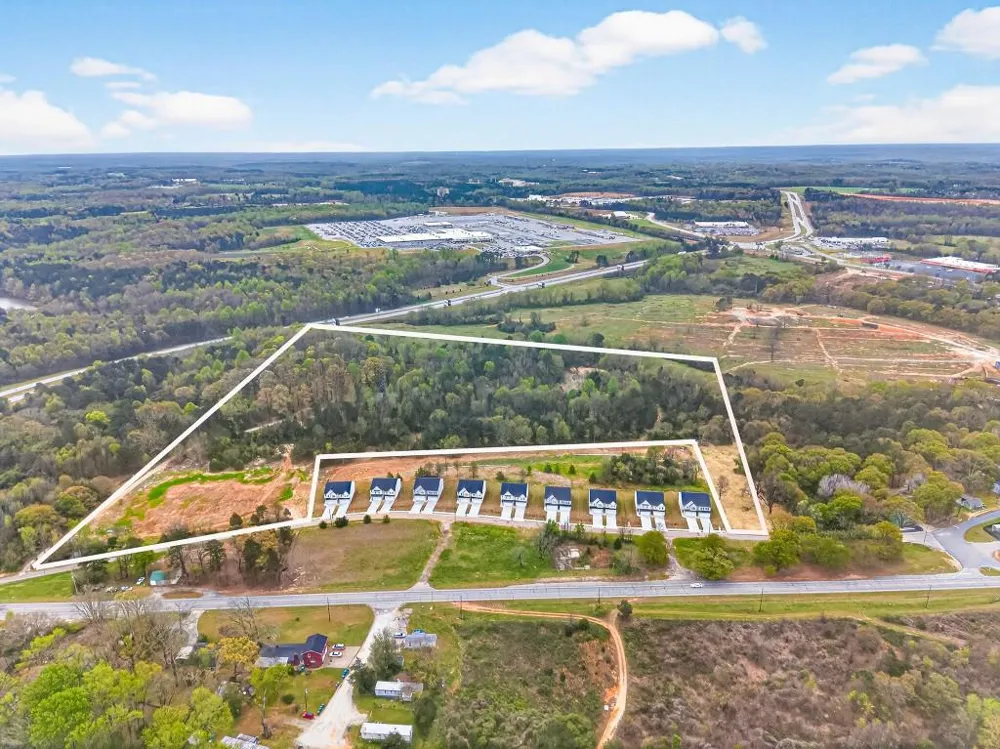 696 530 Madison Street Commerce, GA 30529