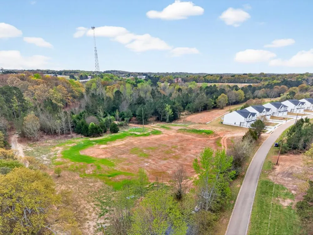 696 530 Madison Street Commerce, GA 30529