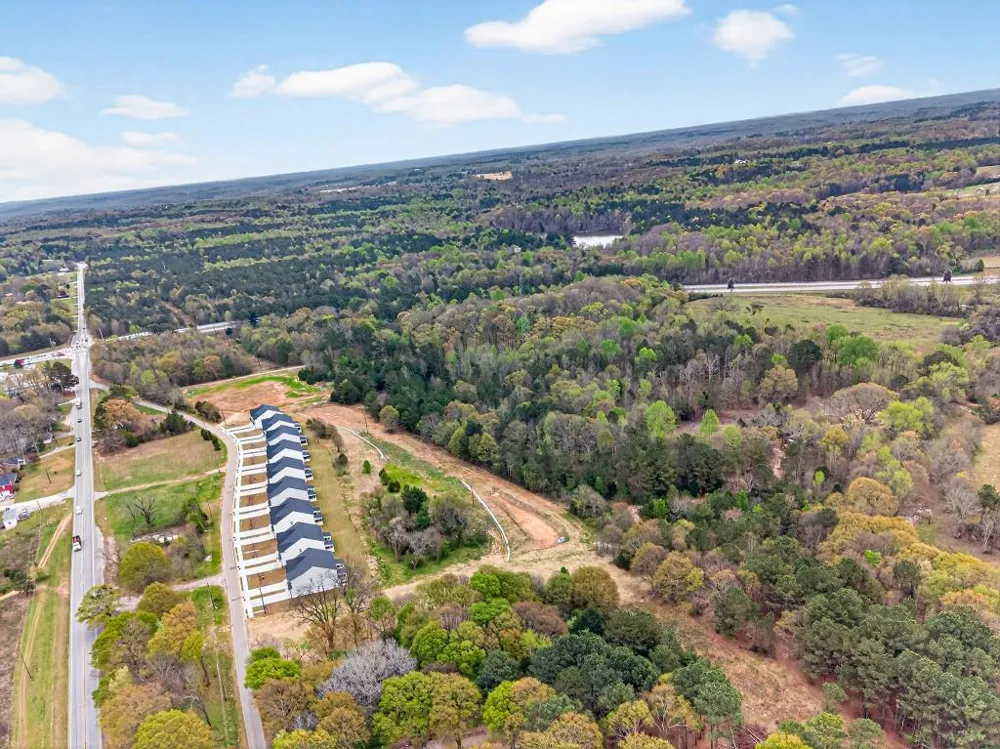 696 530 Madison Street Commerce, GA 30529