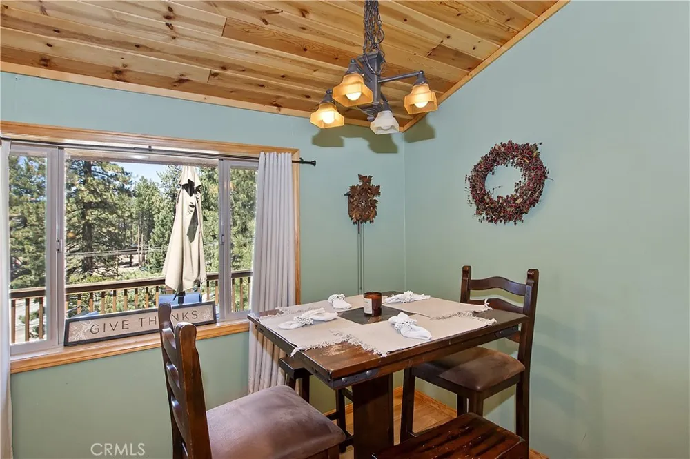 33653 Green Valley Lane Green Valley Lake, CA 92341