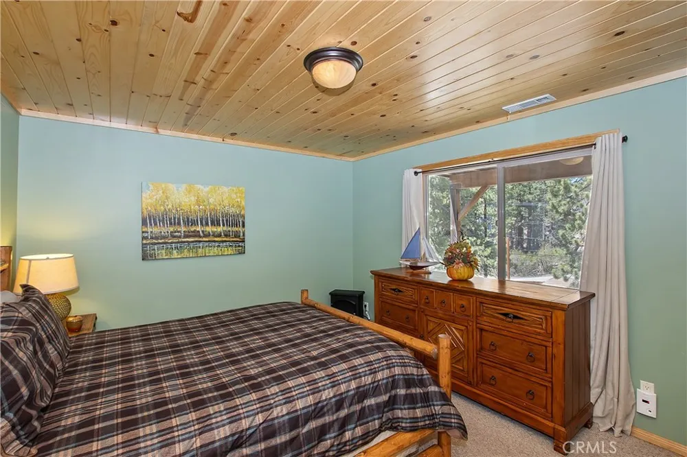 33653 Green Valley Lane Green Valley Lake, CA 92341