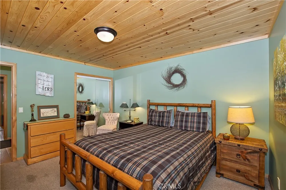 33653 Green Valley Lane Green Valley Lake, CA 92341