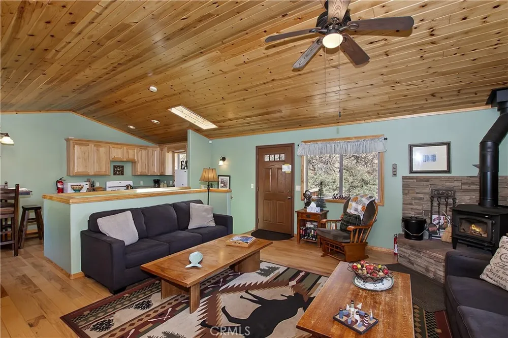 33653 Green Valley Lane Green Valley Lake, CA 92341