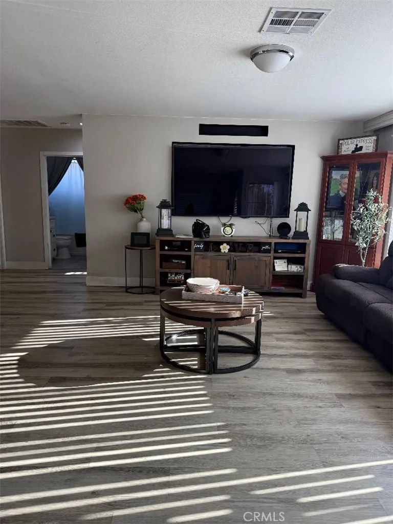 10258 Jersey Santa Fe Springs, CA 90670
