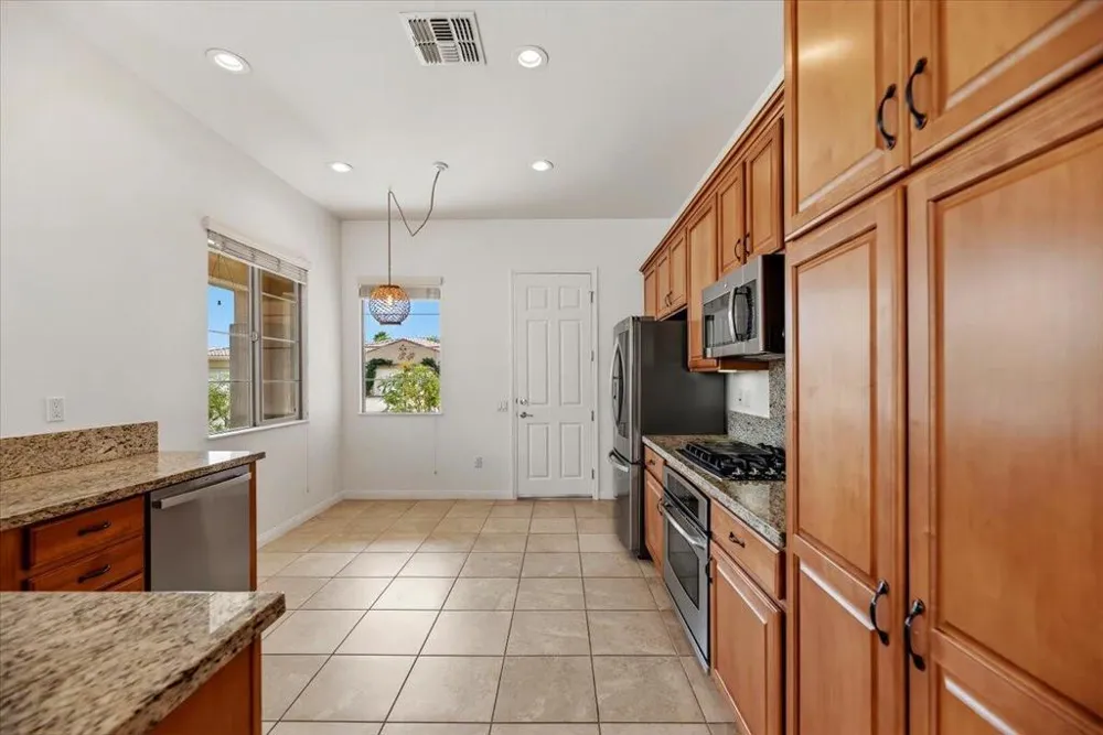 81916 Avenida Del Toro Indio, CA 92203
