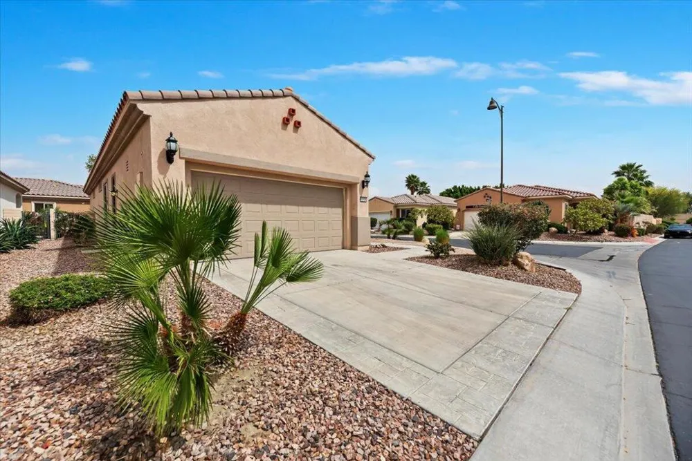 81916 Avenida Del Toro Indio, CA 92203