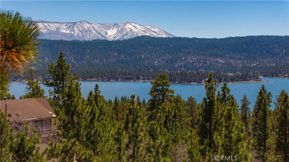 39563 Raccoon Drive Fawnskin, CA 92333
