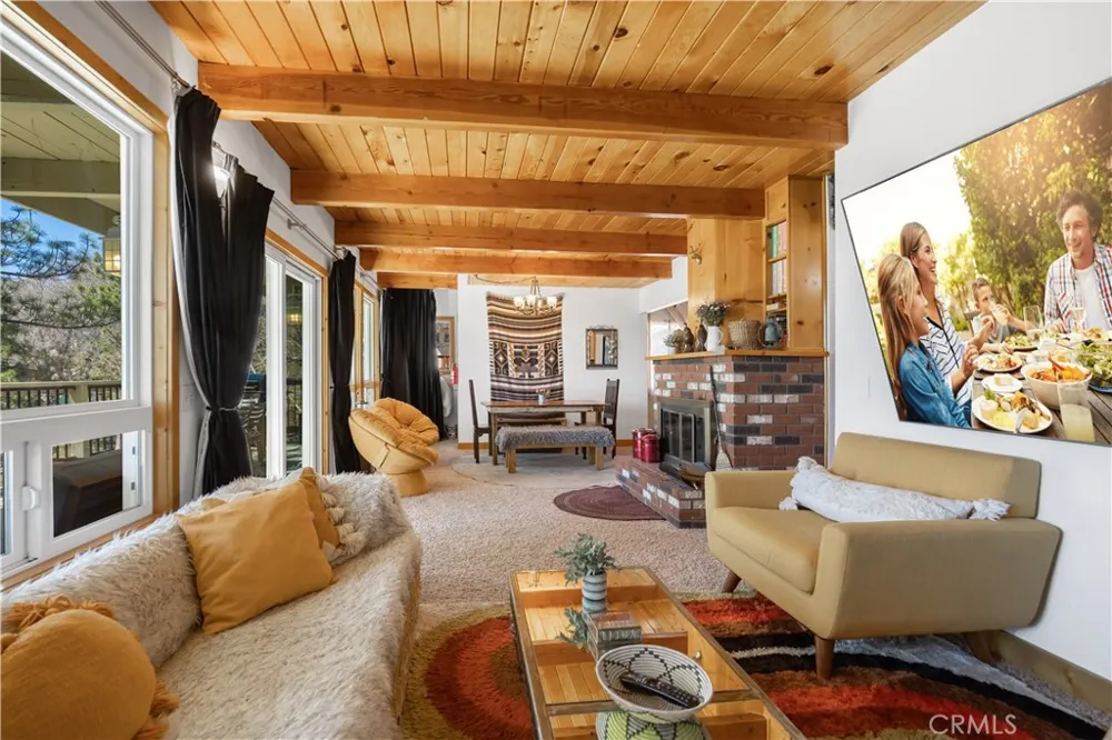 39563 Raccoon Drive Fawnskin, CA 92333