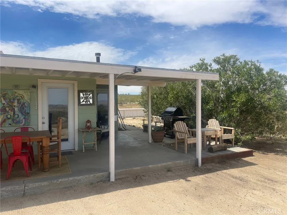 4319 Dusty Mile Road Landers, CA 92285