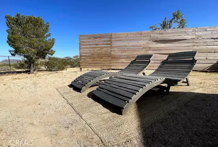 4319 Dusty Mile Road Landers, CA 92285