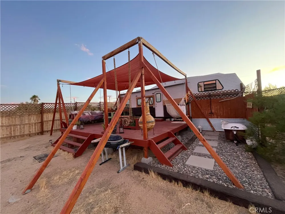 4319 Dusty Mile Road Landers, CA 92285