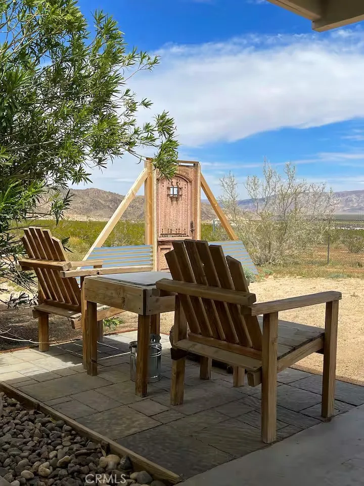 4319 Dusty Mile Road Landers, CA 92285
