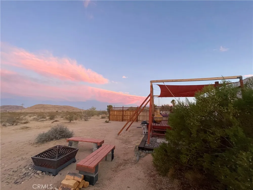 4319 Dusty Mile Road Landers, CA 92285