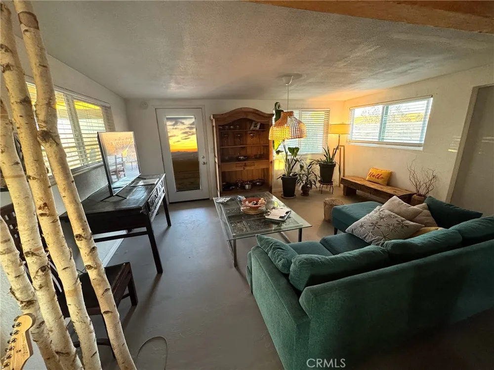 4319 Dusty Mile Road Landers, CA 92285