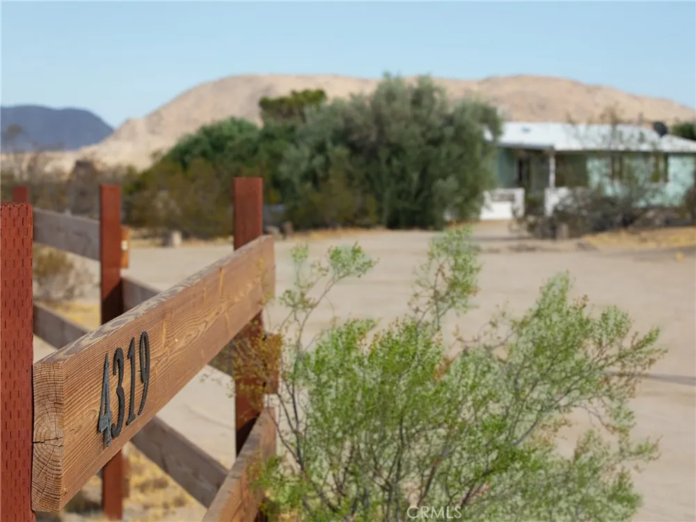 4319 Dusty Mile Road Landers, CA 92285