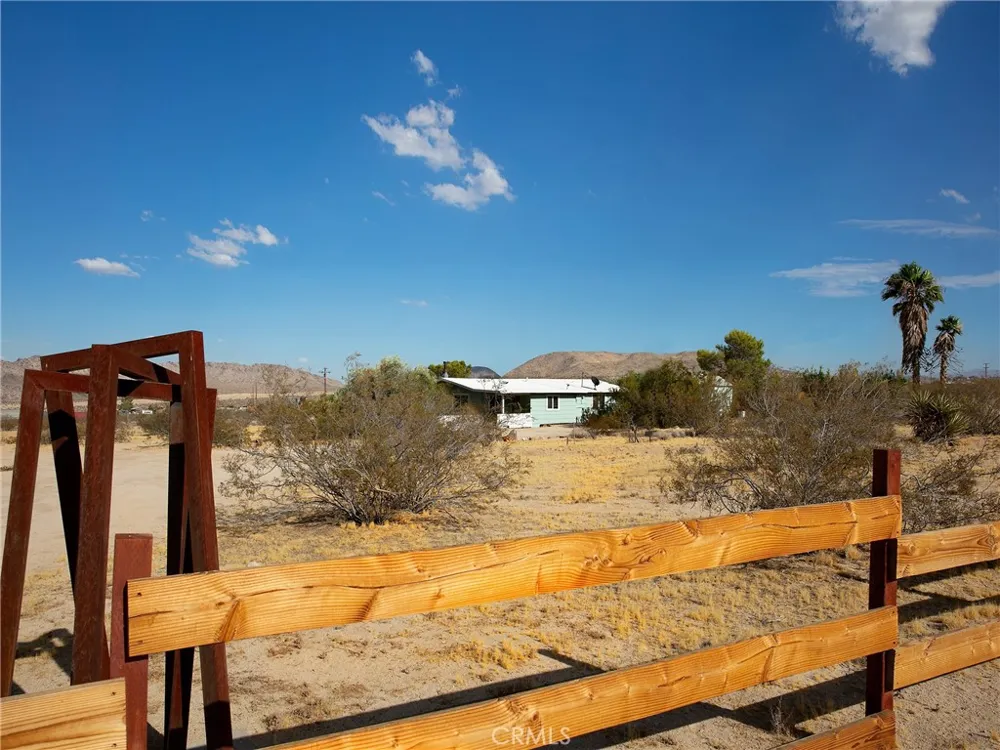 4319 Dusty Mile Road Landers, CA 92285