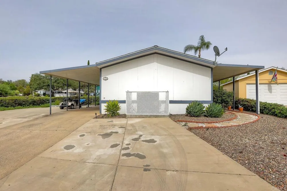 18218 Paradise Mountain Rd Spc 16 #Lot 16 Valley Center, CA 92082
