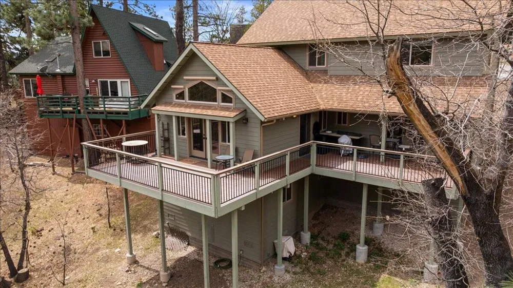 39517 Cline Miller Place Fawnskin, CA 92333