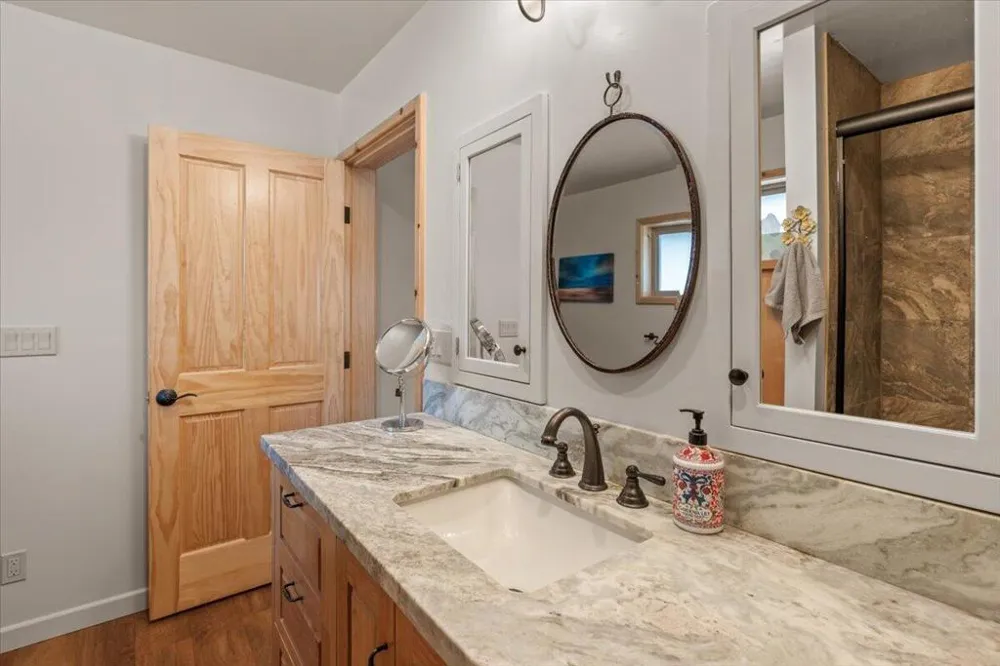 39517 Cline Miller Place Fawnskin, CA 92333