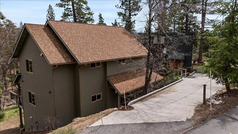 39517 Cline Miller Place Fawnskin, CA 92333