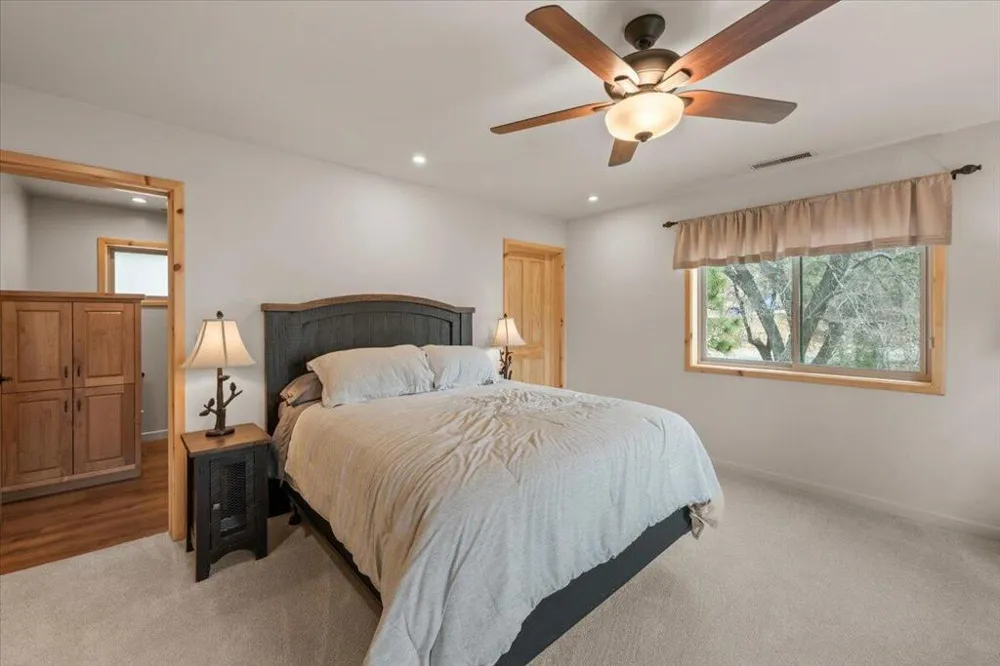 39517 Cline Miller Place Fawnskin, CA 92333