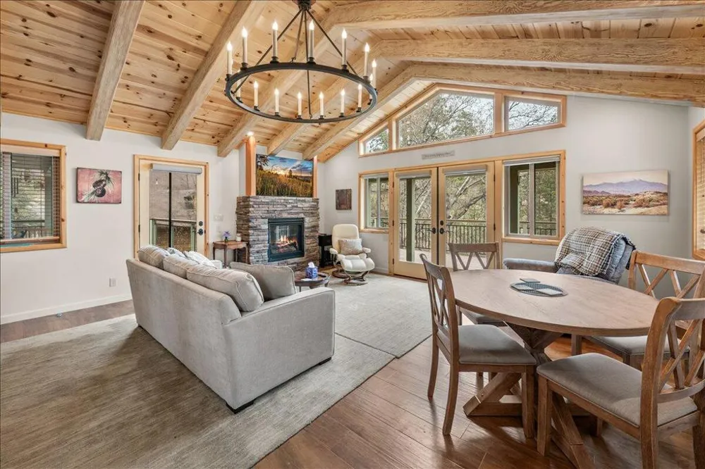 39517 Cline Miller Place Fawnskin, CA 92333