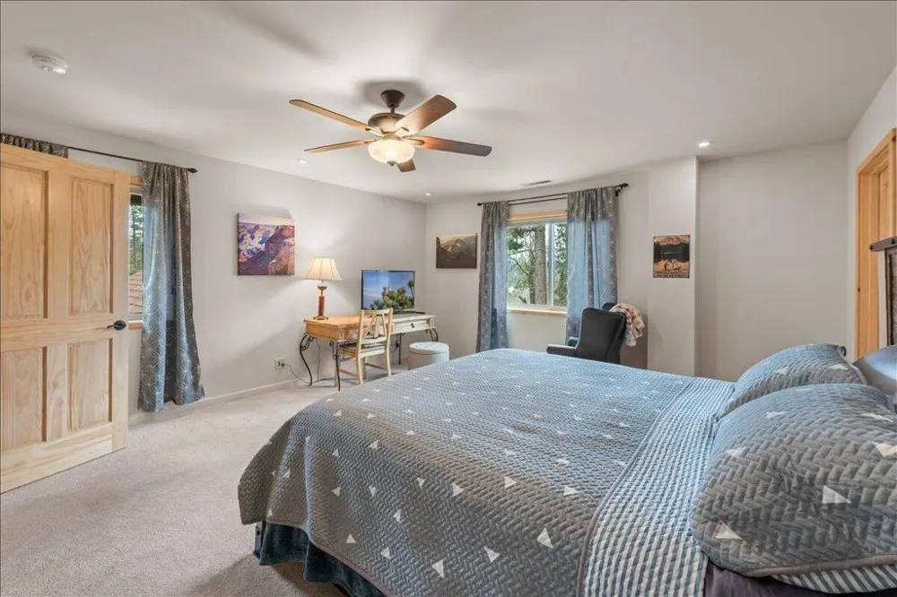 39517 Cline Miller Place Fawnskin, CA 92333