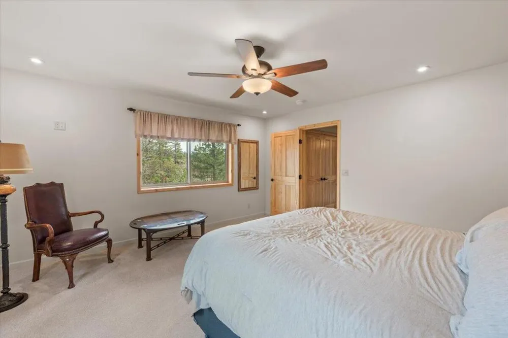 39517 Cline Miller Place Fawnskin, CA 92333