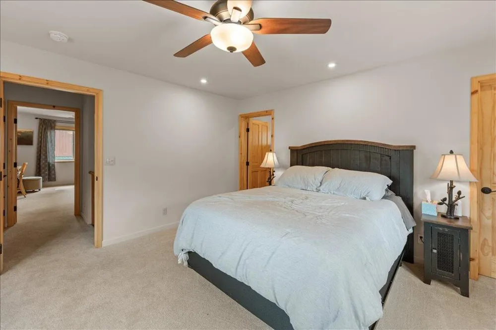 39517 Cline Miller Place Fawnskin, CA 92333