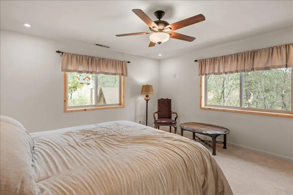 39517 Cline Miller Place Fawnskin, CA 92333