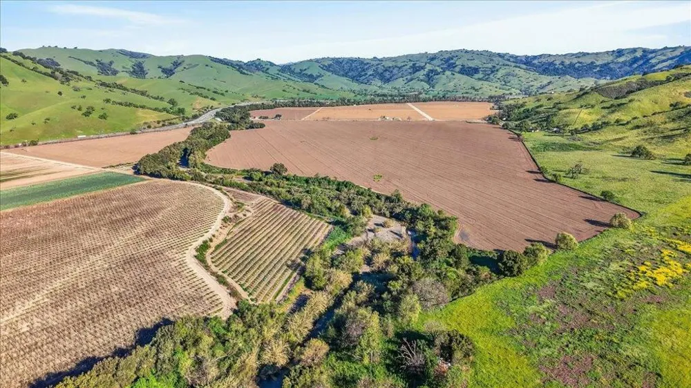 Walnut Avenue Gilroy, CA 95020