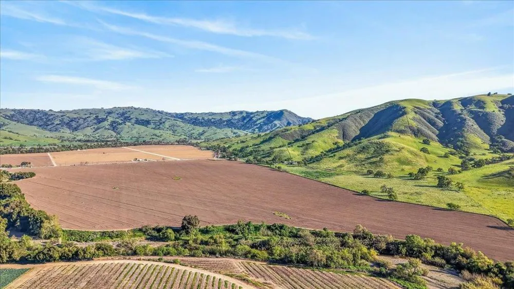 Walnut Avenue Gilroy, CA 95020