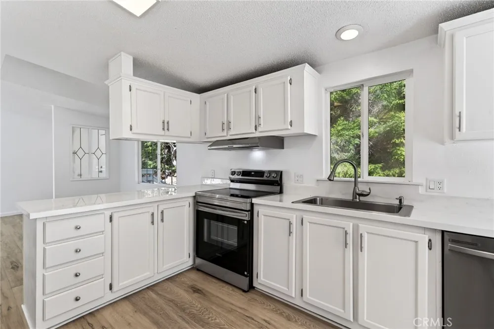 40421 Mountain View Road Manchester, CA 95459