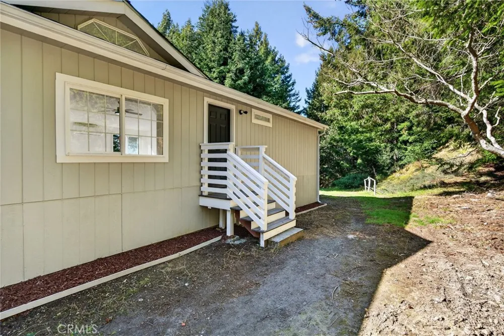 40421 Mountain View Road Manchester, CA 95459