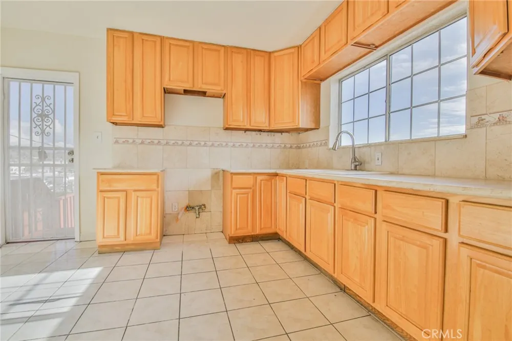 1504 Attridge Avenue Los Angeles, CA 90063