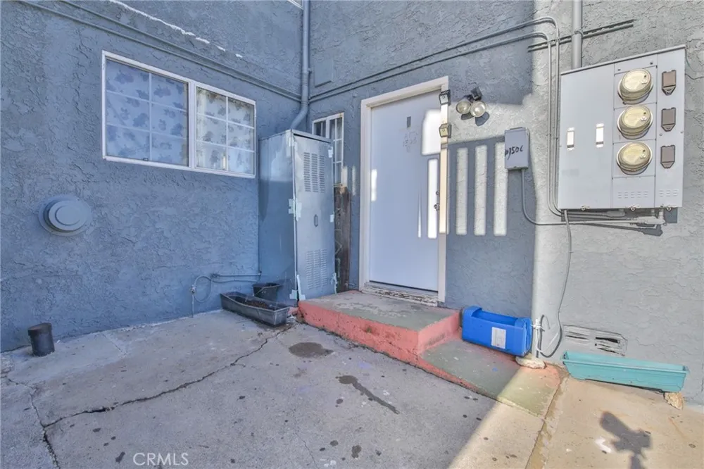 1504 Attridge Avenue Los Angeles, CA 90063