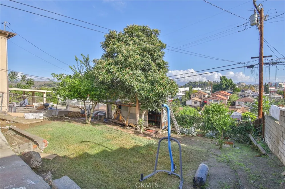 1504 Attridge Avenue Los Angeles, CA 90063