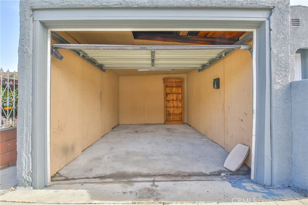 1504 Attridge Avenue Los Angeles, CA 90063